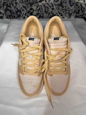 Nike Dunk Low Orewood Brown Sesame Women’s Size 9 Sneakers HJ5777-101